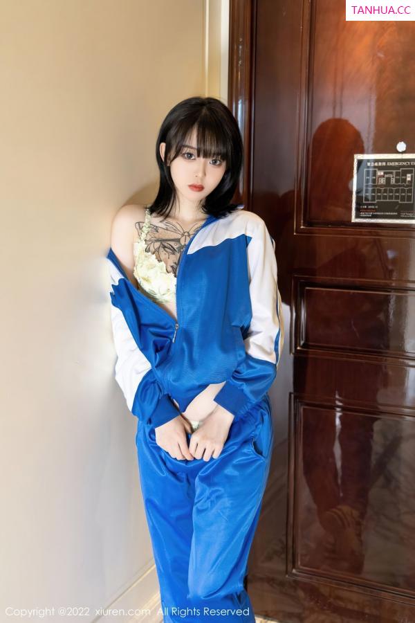小奶瓶呜呜  [XiuRen]高清写真图 2022.04.08 No.4838 奶瓶第29张图片
